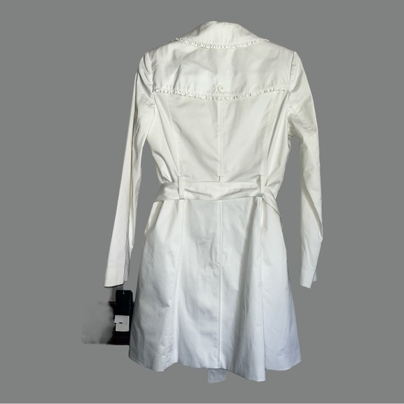 isabel & nina white coat ladies size 4 New with tags and extra button - Picture 3 of 6